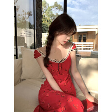 批发实拍实价~纯欲甜辣美小碎花蕾丝花边修身<b class='q'>连衣裙</b>