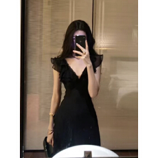 批发斜裁<b class='q'>明星</b>同款黑色V领<b class='q'>连衣裙</b>女夏季新<b class='q'>款</b>收腰显瘦气质长裙裙子