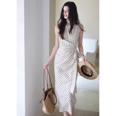 批发松间月高级感气质波点<b class='q'>连衣裙</b>女侧收腰亚麻棉法式长裙