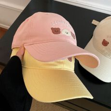 批发可爱小熊字母刺绣黄色棒球帽女<b class='q'>春</b>夏季宽帽檐大脸显脸小鸭舌帽子潮