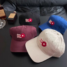 批发谁懂阿~美爆了的小花朵搭配小能手棒球帽鸭舌帽