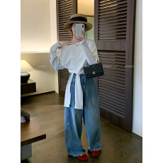 批发爱情魔鬼鱼 纯色设计感长袖斜领露肩<b class='q'>T</b><b class='q'>恤</b>女2026年春季别致宽松上衣