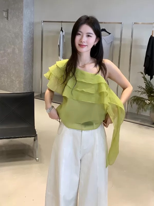 프랑스식 품격 비스듬한 어깨 프릴 셔츠 맨위 여성 디자인 센스 여름 새로운 슈퍼 요정 달콤한 스타일 연령 감소 작은 셔츠