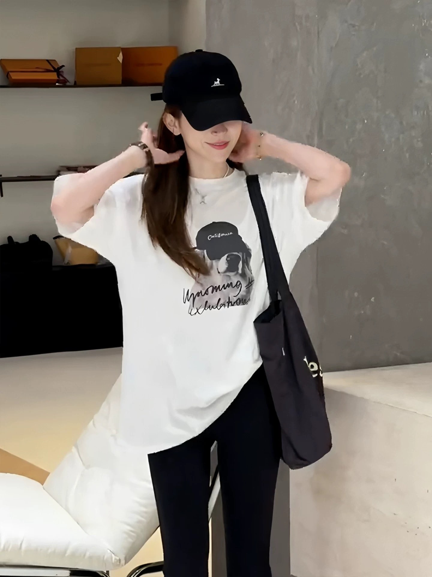 빅 사이즈 여성 의류 강아지 프린트 화이트 라운드 넥 반팔 티셔츠 여름 새로운 지방 mm 루즈핏 표지 배 품격 맨위