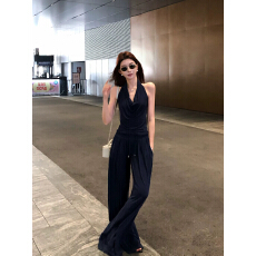 批发李婉君慵懒小调自带凉感荡领无袖挂脖背心开<b class='q'>衫</b>外套阔腿休闲裤套装