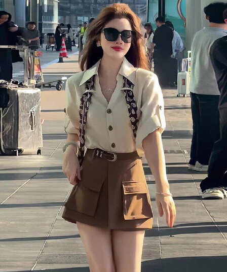 홍콩 느낌 레트로 빛 요리 한 바람 스카프 폴로 칼라 셔츠 워크웨어 반바지 패션 세트 여성 여름 슬림해 보이는 품격 투피스 세트