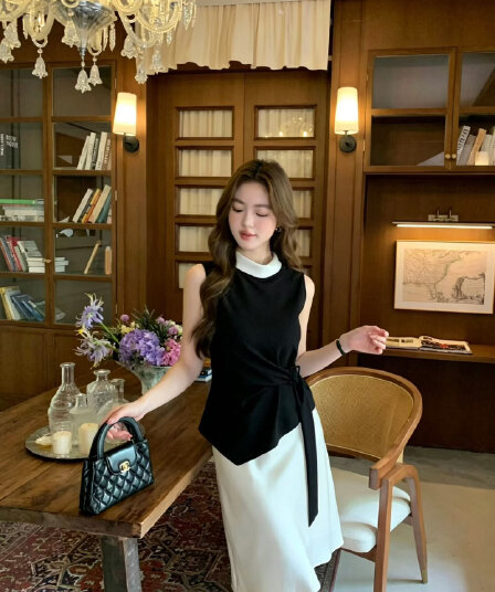 프랑스식 빛 럭셔리 고급 센스 검정색 셔츠 레이스업 허리 수축 조끼 여성 외출용 불규칙 맨위 디자인 센스 작은 대중