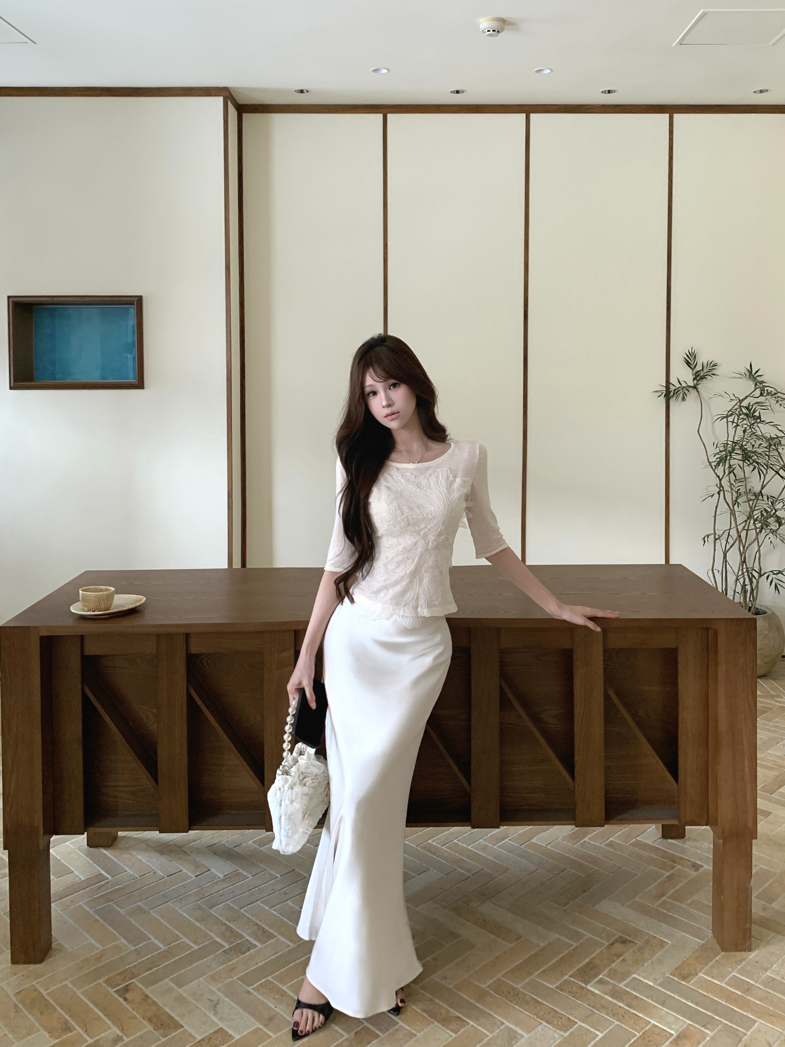 실사 미니멀리즘 라운드 넥 디자인 센스 몸매 가꾸기 반팔 플러스 인어 꼬리 롱 스커트 다용도 부드러운 우아함 한 마디 반신 스커트