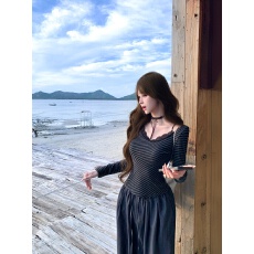 批发实拍 <b class='q'>蕾丝拼接</b>设计假两件T恤条纹修身显瘦打底上衣