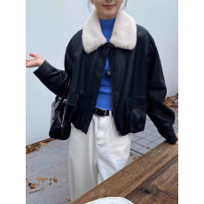 批发十三行冬季复古加绒仿狐狸毛领宽松短款加绒PU皮衣外套女皮夹克