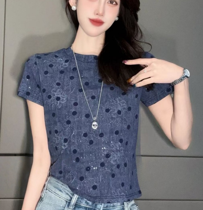 2026 여름 새로운 한 부서 도트 무늬 고급 센스 반팔 티셔츠 여성 루즈핏 라운드 넥 슬림해 보이는 맨위 품격 착용 가져 가라.