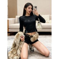 批发酷辣妹手工喷漆纯棉T恤2025秋冬新ins潮牌韩系ootd<b class='q'>街头</b>暗黑收腰瘦