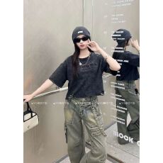 批发酷辣妹洗水<b class='q'>牛仔</b>做旧立体字破洞短款T恤韩系ootd2026春夏新ins潮黑