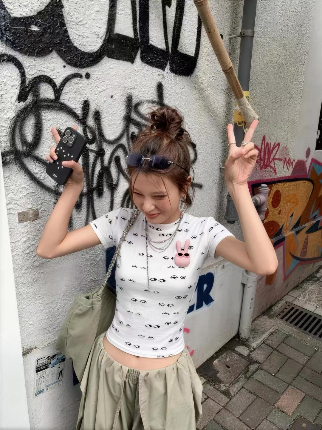 달콤한 핫걸 토끼 공개 애버딘 한 일본식 ootd 소녀 연령 감소 2026 봄 아모이 ins 트렌디 패션 쇼트 스타일 티셔츠
