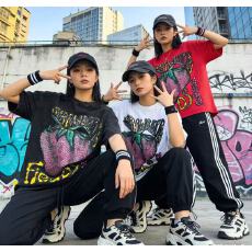 批发甜辣妹洗水<b class='q'>牛仔</b>做旧草莓<b class='q'>大码</b>T恤2026春夏新ins潮时尚东大门韩ootd