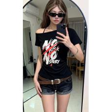 批发酷辣妹时尚一字露肩斜歪领2026春夏新ins潮<b class='q'>街头</b>韩日ootd<b class='q'>街头</b>瘦T恤