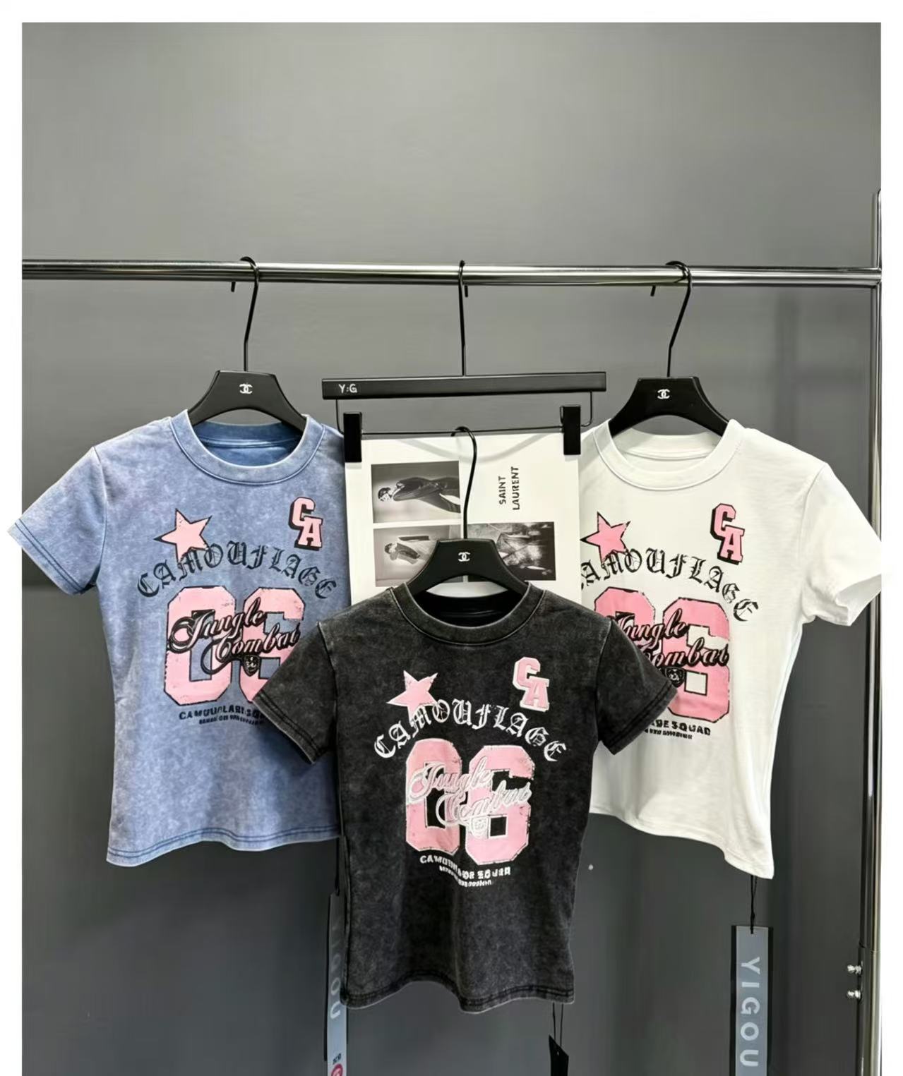 차가운 핫걸 워시 물 데님 마 오래된 06 핑크색 프린트 2026 봄 아모이 ins 트렌디 한일 ootd 다크 록 t