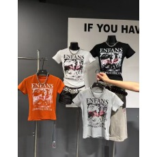 批发酷辣妹印花短款T恤字母个性摇滚暗黑朋克2026夏秋新ins潮时尚ootd
