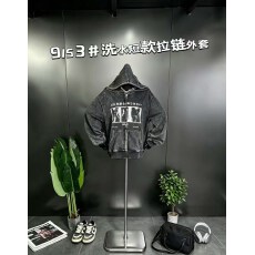 批发酷辣妹洗水<b class='q'>牛仔</b>做旧印花拉链连帽带袋<b class='q'>外套</b>2026秋冬新ins潮49cm长O