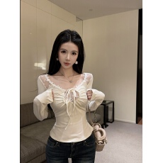 批发<b class='q'>实拍</b>法式高级感蕾丝拼接假两件长袖小衫