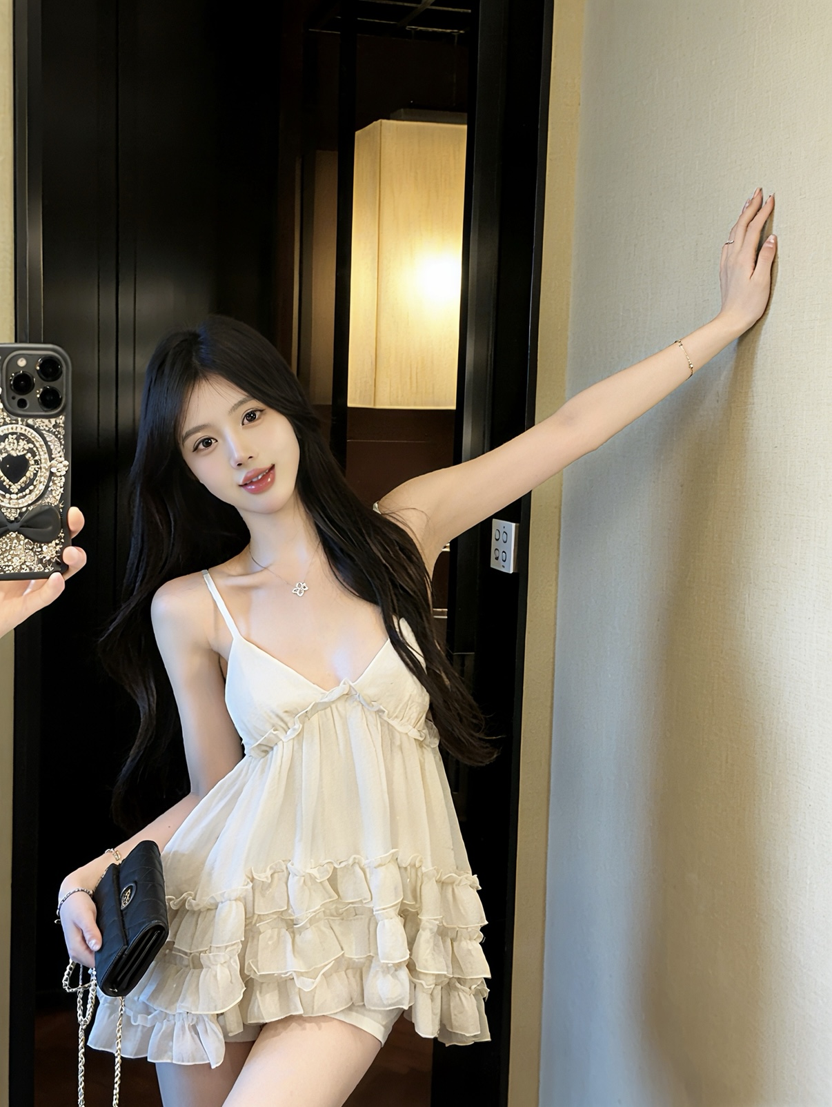 실사 프릴 캐미솔 디자인 센스 작은 대중 아름다운 서리가 내린 첨부 된 의류