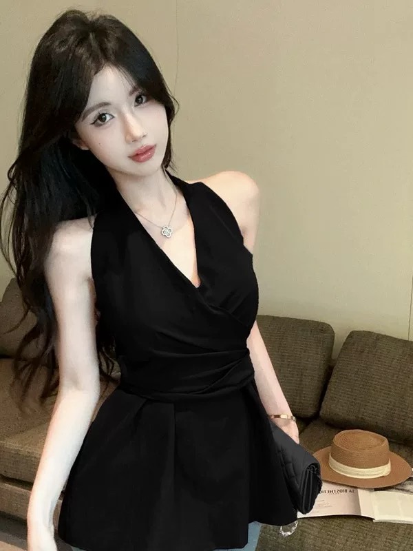 검정색 민소매 행침 목 맨위 여성 여름 드레스 2026 새로운 고급 센스 품격 다시 a 다시 바람의 소리 행침 목 조끼