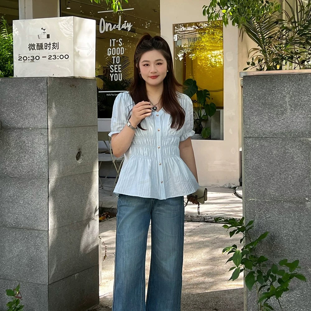 빅 사이즈 여성 의류 V넥 연령 감소 버블 셔츠 2026 새로운 여름 지방 mm 슬림해 보이는 차 인사이드 차 가스 Chic 맨위