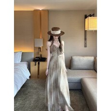 批发蝶宝嘻 春山远黛 双层水墨晕染网纱v领细吊带<b class='q'>连衣裙</b>高腰修身长裙