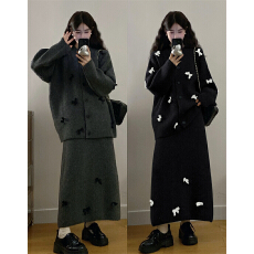 批发实拍大码秋冬新款胖MM法式设计感毛衣蝴蝶结上衣半身裙针织两件套