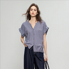 批发通勤风纯棉条纹<b class='q'>衬衫</b>女26夏季新款松弛感V领荷叶袖<b class='q'>衬衣</b>上衣