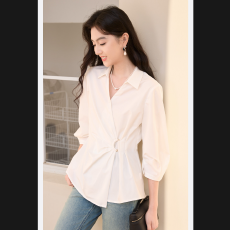 批发法式七分袖白衬衫女春夏2026新款掐腰衬衣不规则v字翻领收腰上衣