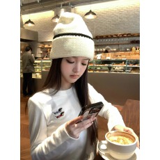 批发<b class='q'>可爱</b>腊肠小狗刺绣德绒打底衫女秋冬白色内搭修身显瘦长袖t恤上衣