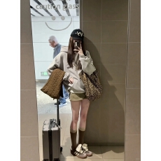 批发薄款/加绒-贴布绣#纯棉华棉#连帽<b class='q'>卫衣</b>女2025秋冬新款加绒<b class='q'>宽松</b>外套