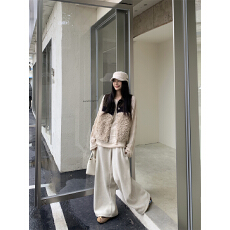 批发实拍实价 韩版设计感格纹拼接羊羔毛马甲外套+镂空提花圆领针织衫