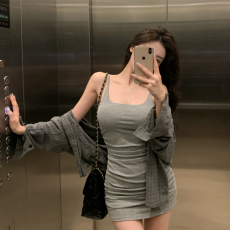 批发纯欲性感辣妹风低胸吊带<b class='q'>裙</b>紧身显瘦纯色超短<b class='q'>裙</b>打底内搭<b class='q'>夜店</b>包臀<b class='q'>裙</b>