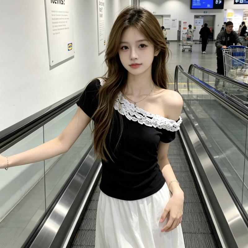 프릴 비스듬한 어깨 반팔 티셔츠 여성 여름 2026 새로운 달콤한 핫걸 오프숄더 디자인 작은 맨위