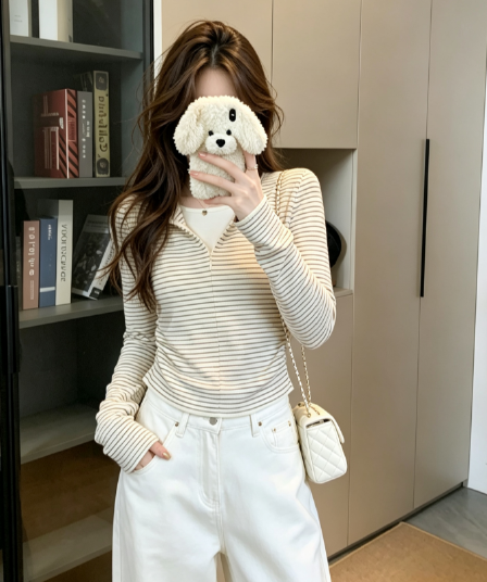 실사 아메리칸 페이크 레이어드 스트라이프 긴팔 티셔츠 여성 가을 디자인 센스 몸매 가꾸기 인사이드 가져 가라. 쇼트 스타일 Chic 맨위