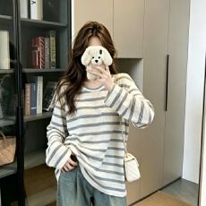 批发实拍 口袋设计感小众撞色条纹长袖T恤女春秋季<b class='q'>宽松</b>韩版<b class='q'>打底衫</b>上