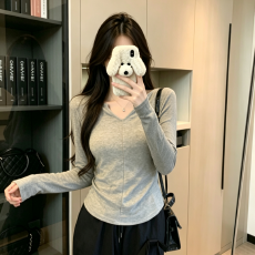 批发实拍正肩v领长袖<b class='q'>t</b><b class='q'>恤</b>女春秋新款内搭短款打底衫辣妹修身显瘦上衣