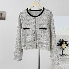 批发报单有货高级感<b class='q'>气质</b>圆领长袖粗花呢西装<b class='q'>外套</b>秋宽松单排扣短款上衣