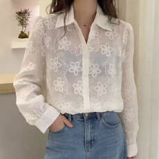 批发报单有货春秋新款花朵<b class='q'>刺绣</b><b class='q'>衬衫</b>宽松高级感碎花<b class='q'>衬衣</b>小香风长袖上衣
