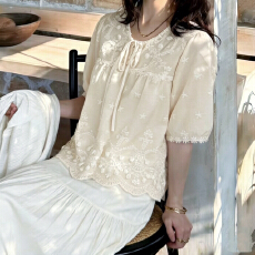 批发报单有货法式温柔立体刺绣V领短袖衬衫女夏好看宽松显瘦上衣潮