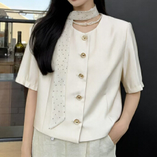批发报单有货杏色休闲西装外套小个子<b class='q'>夏</b>薄款半袖职业装小香风短款西服