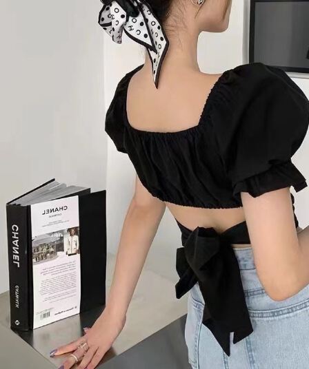 재고 있음 거품 소매 광장 칼라 여성 셔츠 디자인 센스 작은 대중 여름 새로운 검정색 스트랩 쇼트 스타일 프랑스식 맨위