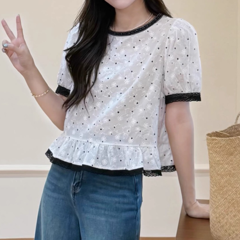 재고 있음 프랑스식 달콤함 무거운 작업 자수 패치워크 검정색 레이스 측면 배색 여름 반팔 달콤함 품격 도트 무늬 셔츠