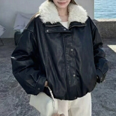 批发有货美拉德毛绒毛翻领蛋白皮衣<b class='q'>夹克</b><b class='q'>女</b>冬新款加绒加厚保暖棉服外套
