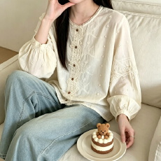批发有货绣花衬衫<b class='q'>日系</b>森系清新<b class='q'>甜美</b>圆领纯色减龄百搭宽松Z长袖衬衫女