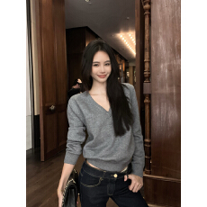 批发实拍实价 V领毛衣女秋冬季新款套头<b class='q'>长袖</b>加厚慵懒高级感<b class='q'>针织衫</b>女