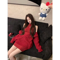 实拍实价 红色V领毛衣外套女冬季宽松慵懒新年圣诞节辣妹针织衫