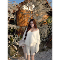 批发实拍实价 柔柔奶兔 V领水貂绒毛衣女秋冬软糯圣诞套头毛织衫